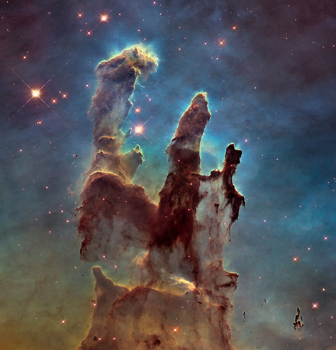 La nueva imagen de los "Pilares de la Creación" en la nebulosa M16. Créditos: NASA / ESA/Hubble / Hubble Heritage Team.